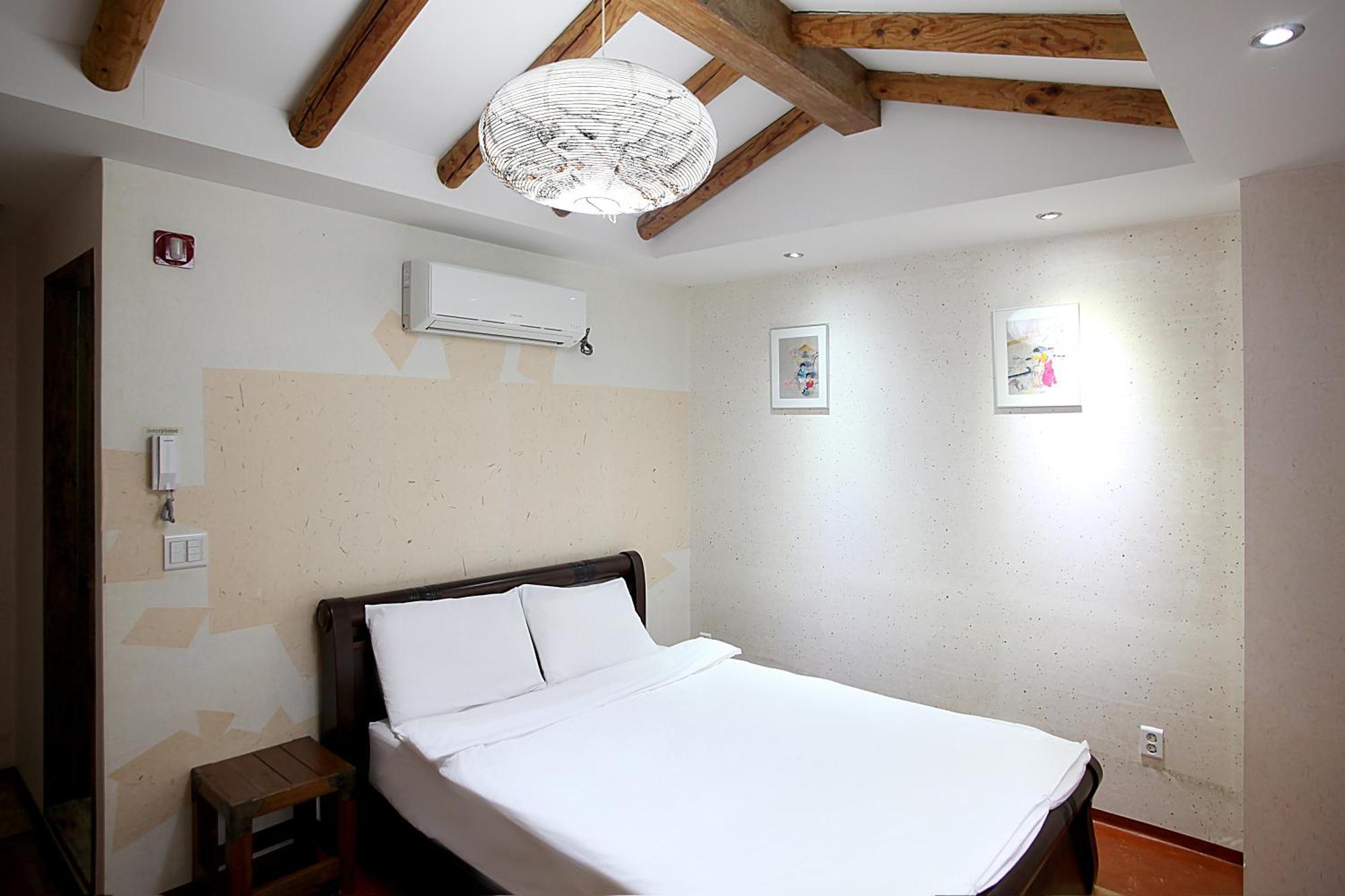 Jeonju Hanok Taejogung Hotel Room photo